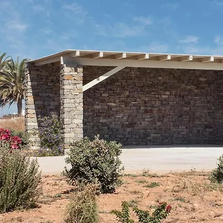 Tatil Evi Aelia Serenity, Kampos Páros