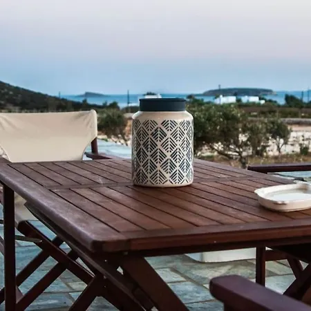 Tatil Evi Aelia Serenity, Kampos Páros